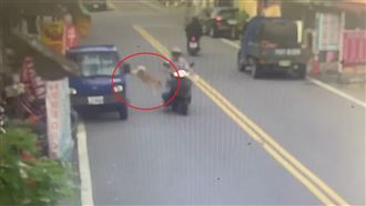 柴犬鑽窗縫跳車　女飼主誤認「狗被抱走」