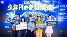 實力派雙金演員劉冠廷與李霈瑜（大霈）站臺出席。（圖／兩廳院提供）