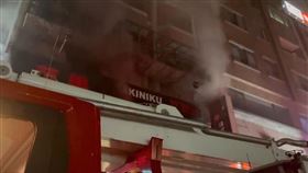 新竹,護城河,東門圓環,燒烤,火警（圖／翻攝畫面）