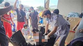 ▲警方發現她事發前曾造訪寺廟並供奉三輪摩托車，動機不明令人困惑。（圖／翻攝自สมาคมกู้ภัยโคกสำโรงสงเคราะห์臉書）