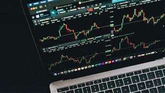 台指夜盤大跌794點　台股今早恐測季線！