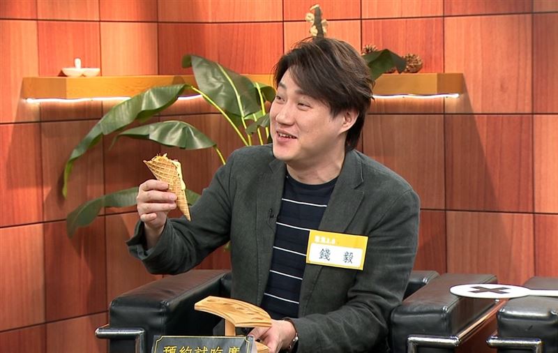 錢毅是錦繡二重唱的同期生。（圖／年代提供）