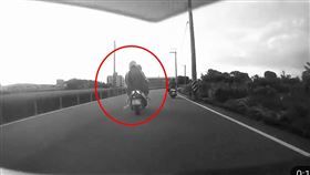 高中,桃園,自撞,電線桿,死亡（圖／翻攝自《記者爆料網》）