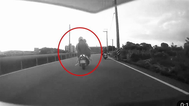 桃園高中生無照酒駕雙載自撞亡　死因曝光