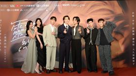 《靈魂約定》舉行盛大首映會，主創演員范麒智Kenji、王智騫Martin、「原子少年」成員李定、洪暐、邱勝揚及廖奕琁以及大久保麻梨子齊聚出席，吸引眾多目光。（圖／記者趙于瑩攝影）