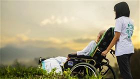 病主法上路一週年，衛福部6日發布新聞稿宣布11類罕病即日起正式納入病主法。根據衛福部統計，截至目前全台有1萬1317人完成簽署。（示意圖／圖取自Pixabay圖庫）