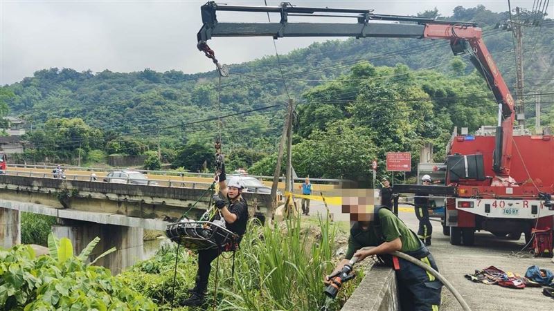 疑點重重！台中伯墜落邊坡⋯疑被菸蒂燒死