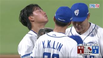 富邦大物守備接連出狀況　暫停時自責落淚