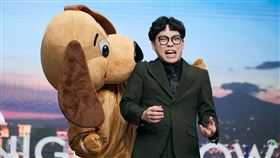 欣西亞開轟賀瓏。（圖／翻攝自欣西亞、賀瓏臉書）