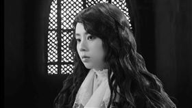 文青創作歌手163 braces（朵芸）發行首張概念創作專輯《海螺記》（圖／形上娛樂提供）