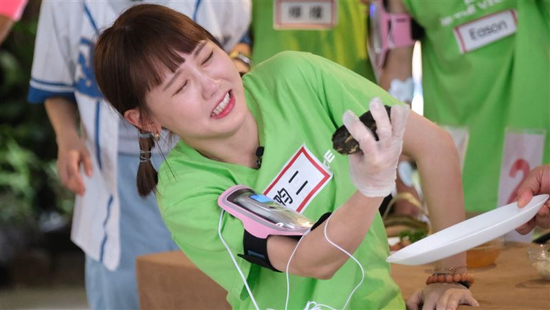 徐乃麟節目出事 啦啦隊女神五官扭曲手抖