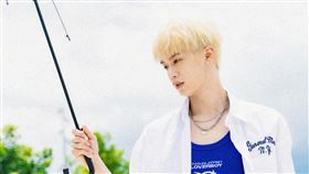 Ozone成員周子翔推出個人作品〈雨傘忘了帶走〉（圖／索尼音樂提供）