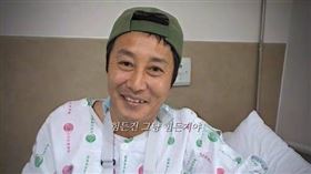 金炳萬自曝受傷。（圖／翻攝自IG）