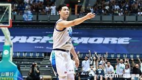 ▲TPBL總冠軍賽G6，全家海神前鋒胡瓏貿投進三分球。（圖／記者劉彥池攝影）