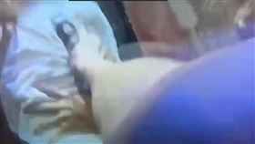 新北,中和,毒駕,喪屍菸彈,辣椒水。（圖／翻攝畫面）