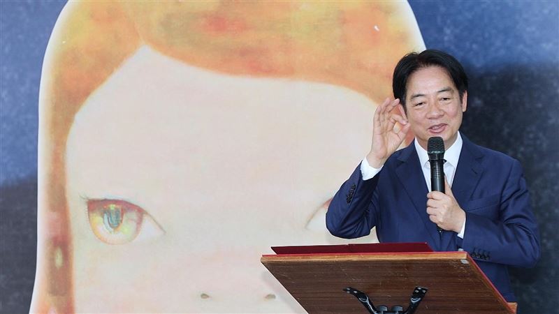 奈良美智巡展前進金瓜石　賴總統揪做1事