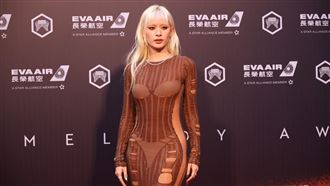 陳泳希透膚裝辣翻「挖一大洞」S曲線炸出