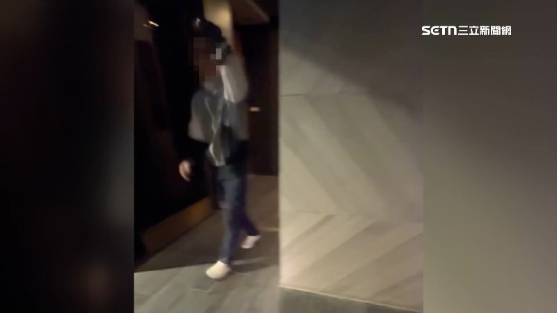 嫌犯控「警界彭于晏」勾引女友開房，旅館內一前一後畫面曝光。（圖／翻攝畫面）