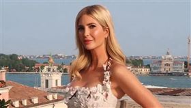 伊凡卡和丈夫庫許納都相當亮眼。（翻攝ivankatrump IG）