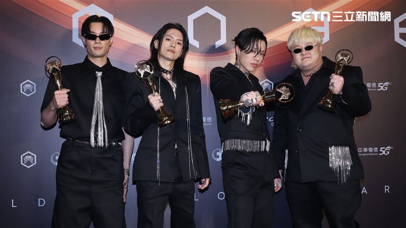 TRASH主唱感謝天上老爸！身分是大咖藝人