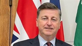 ▲英國商業暨貿易部主責貿易政策與經濟安全的副大臣亞歷山大。（圖／翻攝自Douglas Alexander@X平台）