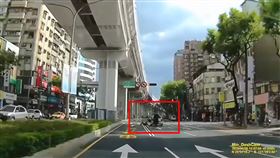 事故發生過程。（圖／翻攝自記者爆料網） 