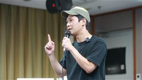 黃迪揚「台語台表演班」講座分享，從低潮到金鐘，蛻變「球來就打」的演員哲學。（圖／公視台語台提供）