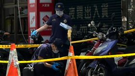 警方獲報到場拉起封鎖線進行鑑識。（圖／民眾提供）