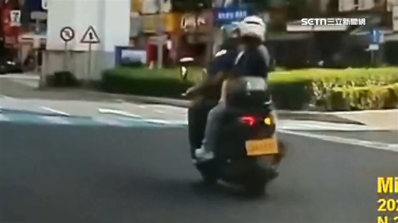 重機四貼追撞　母抱嬰「飛過一輛車」慘摔