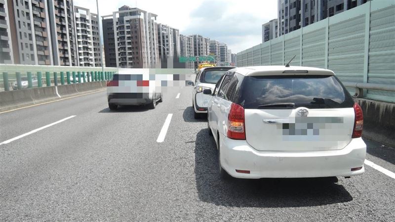 台74驚見馬拉松？3移工撞車竟秒棄車落跑