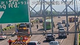 國道,追撞,車禍,統聯,客運,台中,國1,大雅交流道（圖／翻攝自國道1968）