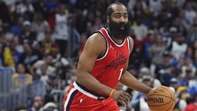 ▲哈登（James Harden）30日和快艇重新簽下1張2年8150萬美元（約23.7億台幣）的合約。（圖／美聯社／達志影像）