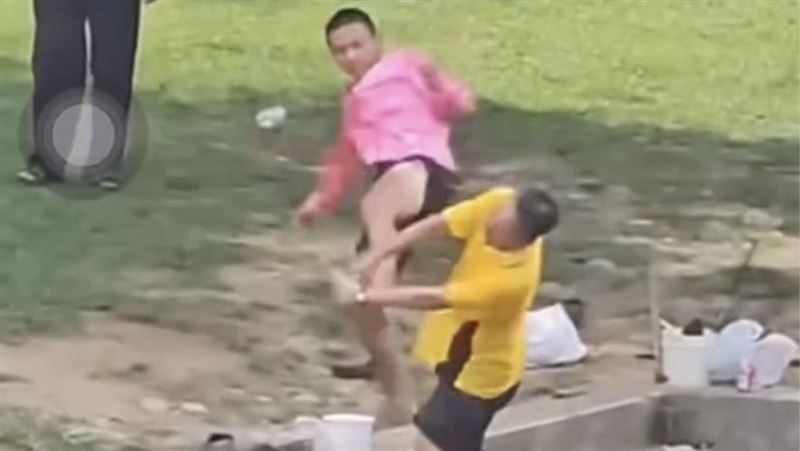 台中17歲男「出腳狠踹」　阿伯遭重擊墜河