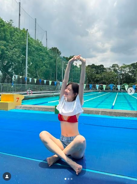 安心亞昨日在社群PO出比基尼照,火辣身材讓人看了噴鼻血。(圖/翻攝自臉書)