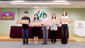 ▲民進黨第二屆「民主超『新』星：新二代國會計畫」，立委羅美玲、林月琴率第一屆學員出席（圖／民進黨提供） 