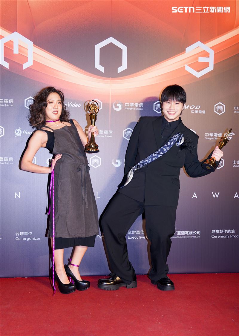 金曲36最佳台語女歌手獎李竺芯、最佳台語男歌手獎陳以恆（圖／記者趙于瑩攝影）
