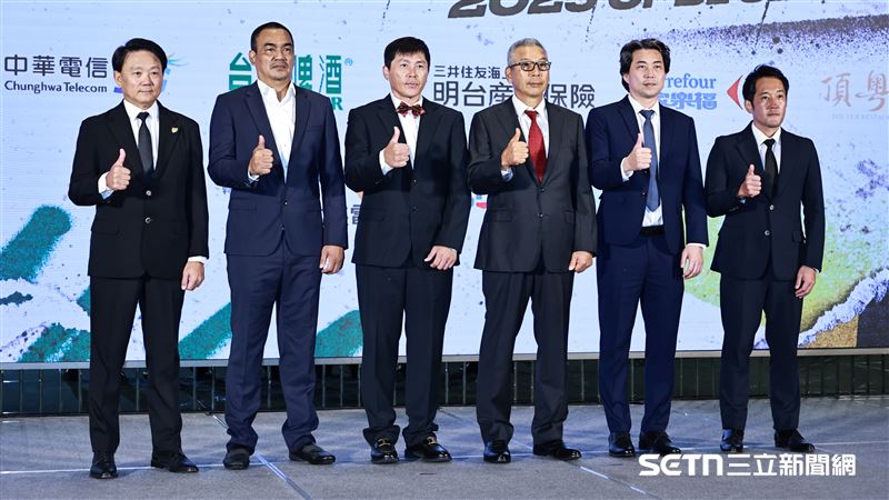 中職6隊總教練合影。（圖／記者劉彥池攝影）