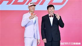 ▲中職36年季中選秀會，味全龍總教練葉君璋和選進的球員合影。（圖／記者劉彥池攝影）