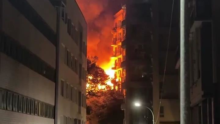 新／北投溫泉飯店突竄火　警消佈水線灌救