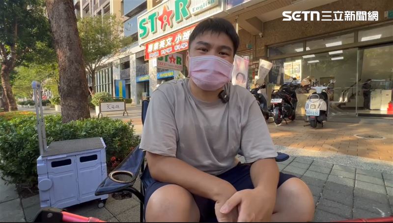 董姓三寶爸表示，為了妻小一定會咬牙撐下去。（圖／記者林昱孜攝影）