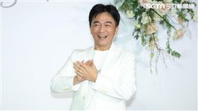 綜藝天王吳宗憲（右）力挺草莓 ，笑稱被設局。。（圖／記者鄭孟晃、趙于瑩攝影）