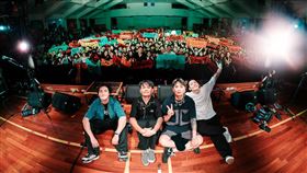 滅火器重回高雄母校「三民家商」開唱（圖／火氣音樂提供）