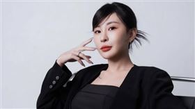 仙塔律師李宜諪遭台北地檢署搜索、傳喚，最終以70萬元交保。（圖／翻攝自IG santa.com.tw）