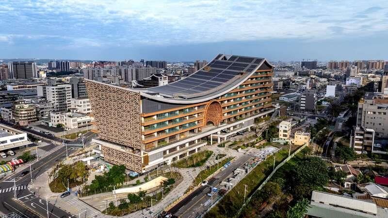 台鐵擬調降鳳山車站營運權利金