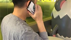 打電話（示意圖／資料照）