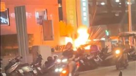 斗六火車站前傳爆炸「火光伴白煙」真相曝（圖／Threads授權使用）