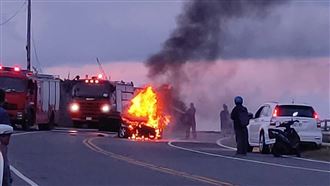 台11線2車對撞起火1死1傷　瞬撞影片曝光