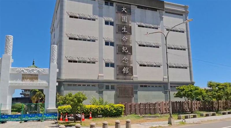 請不到神主牌　桃「優良」殯葬業者拍桌嗆