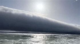 7/5大地震預言成真？「海嘯雲」突籠罩日本、葡萄牙（圖／翻攝自X@Rainmaker1973）