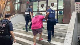 失智婦買冰走失6公里　龜山警暖心助團圓
